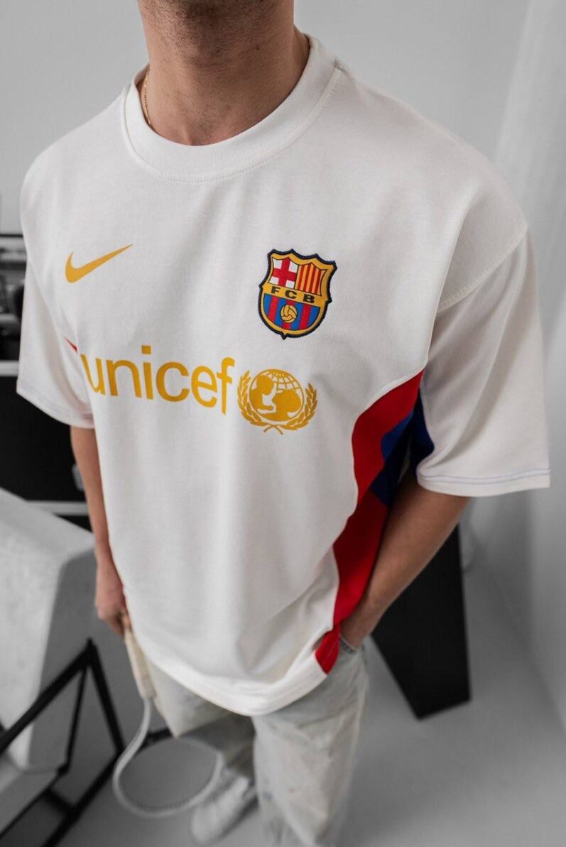 BARCELONA TEE - Image 3