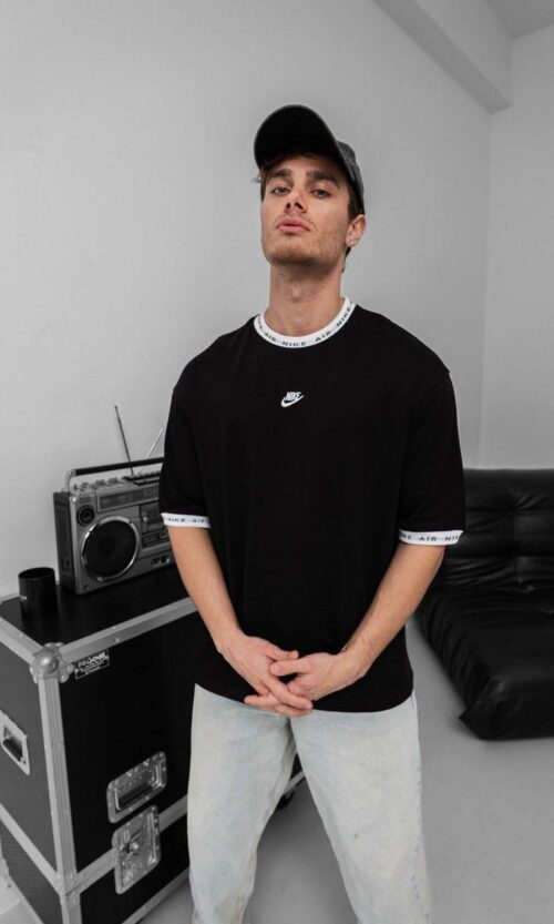 NIKE TEE